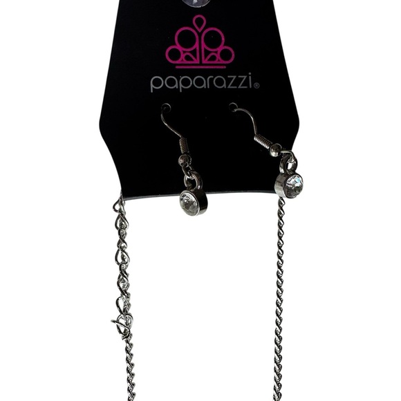 Paparazzi Fruity Flare Necklace and Earrings - Picture 3 of 4